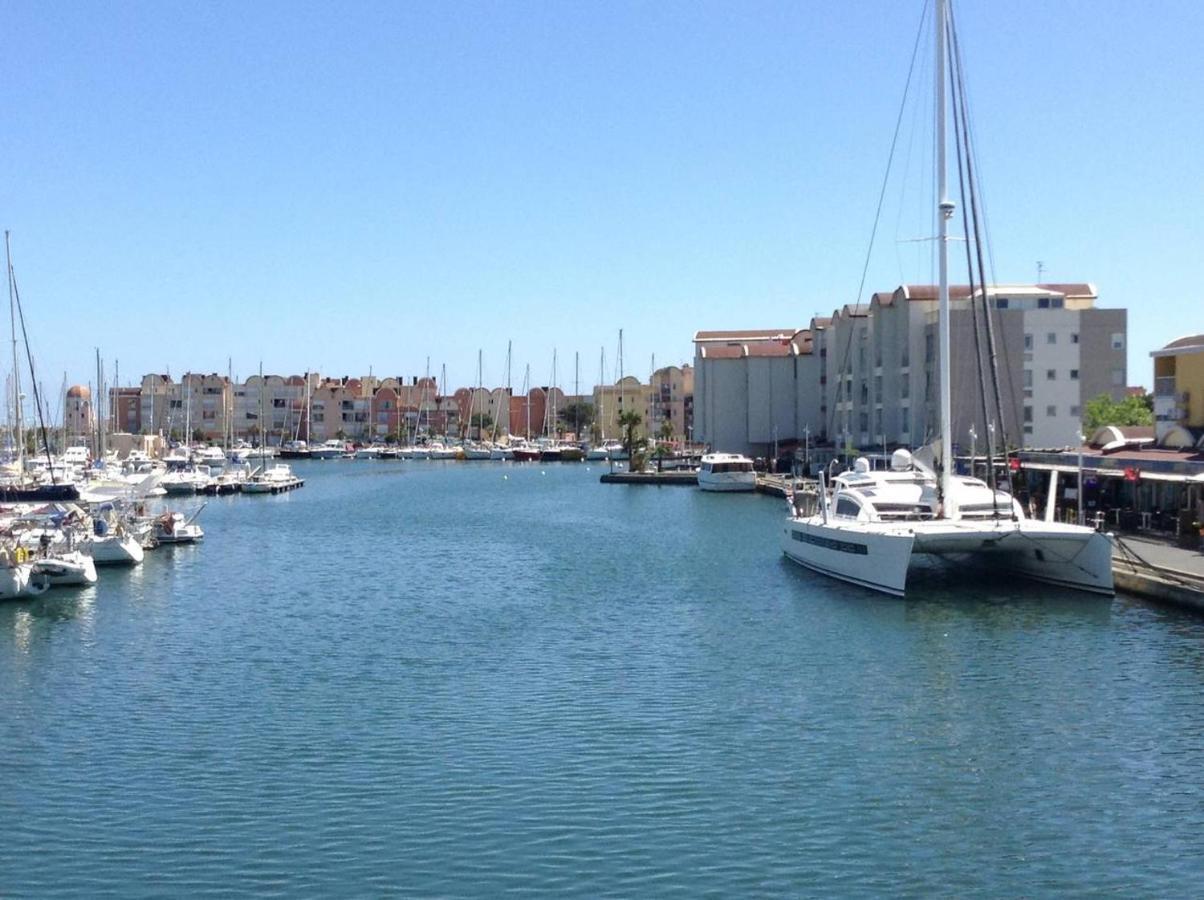 Studio Sur Le Port, Climatisation, Wifi, Piscine, Lave-Linge グリュイッサン エクステリア 写真