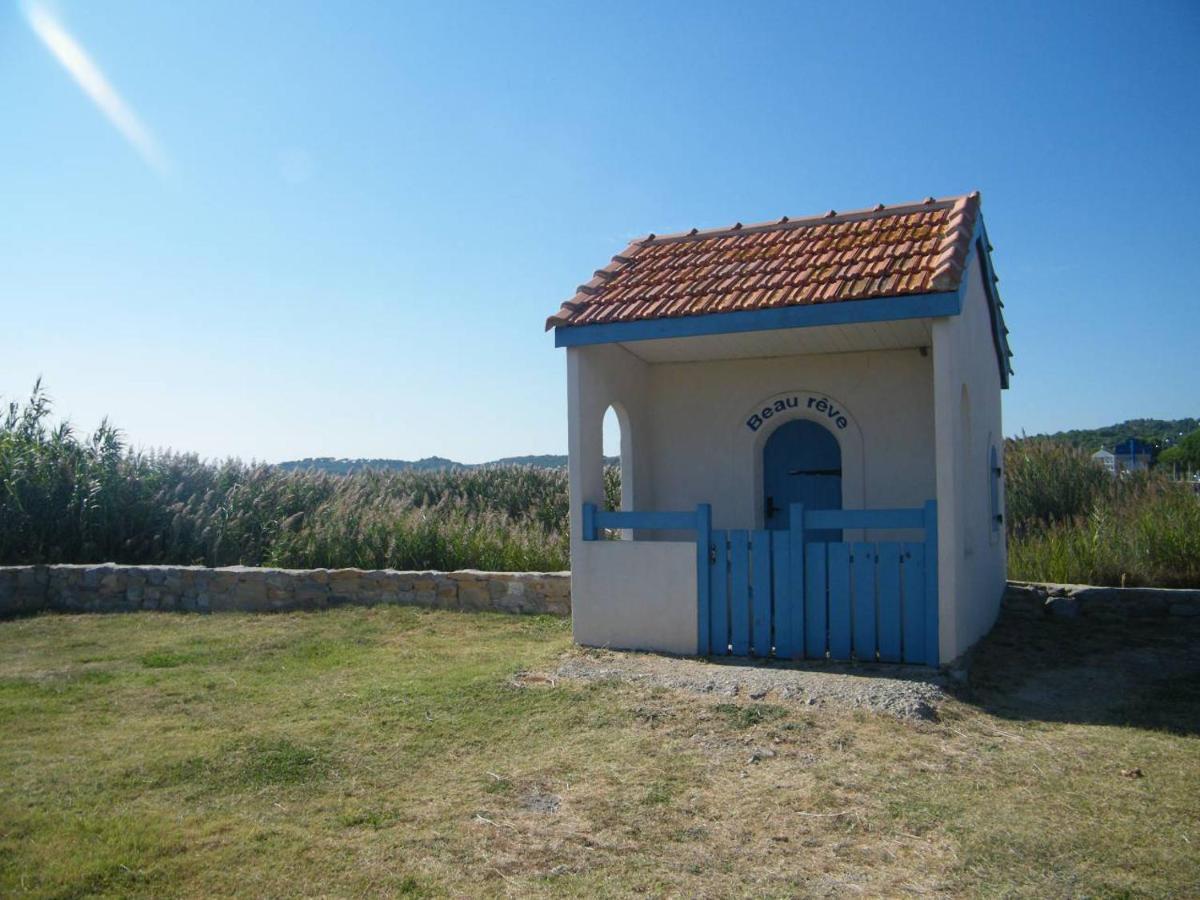 Studio Sur Le Port, Climatisation, Wifi, Piscine, Lave-Linge グリュイッサン エクステリア 写真